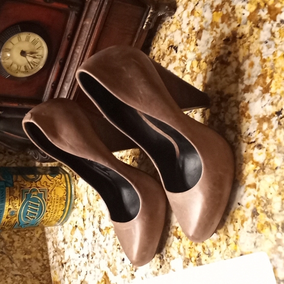 Trouve stacked heels,7tan,taupe - Picture 4 of 4